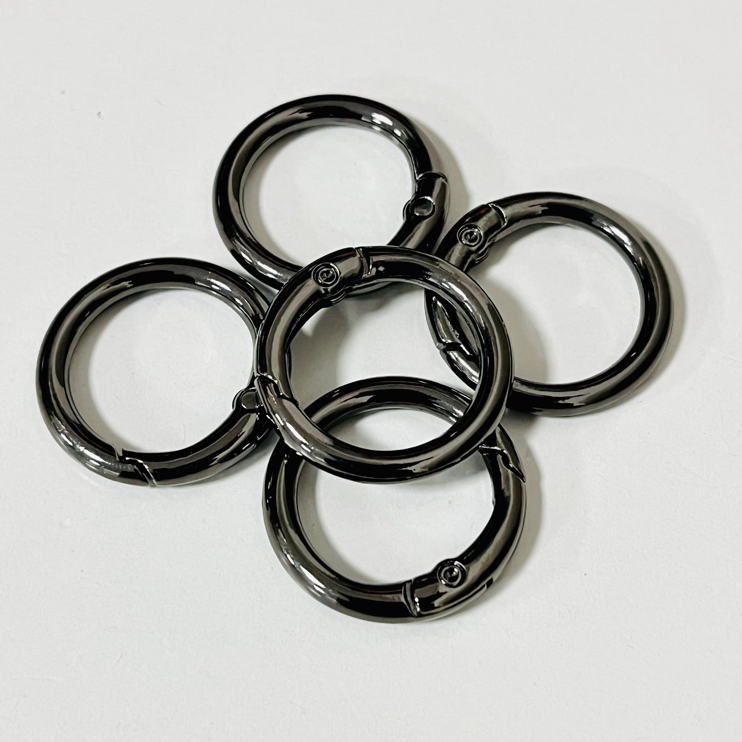 25mm metal hooks
