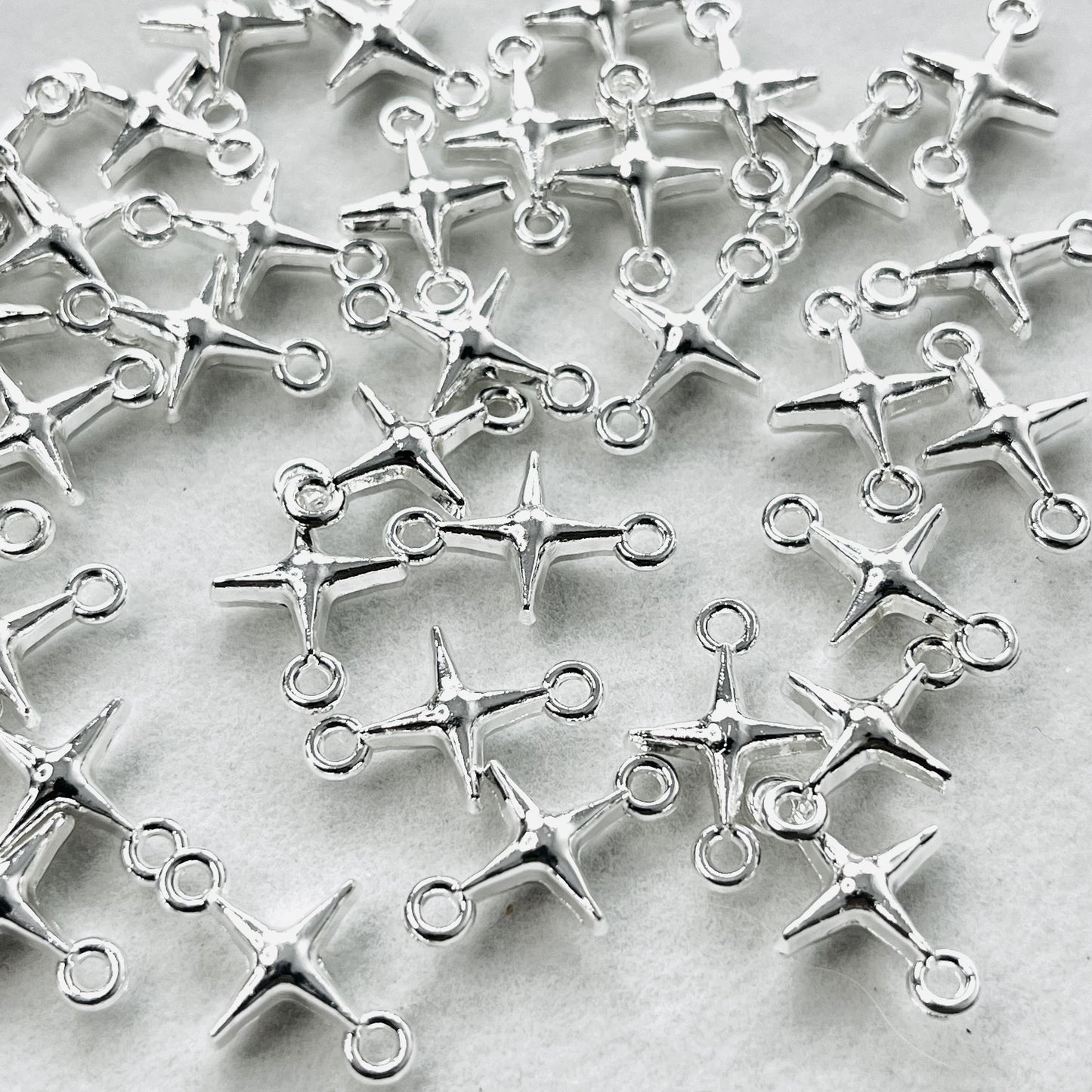 metal tetrahedron double holes