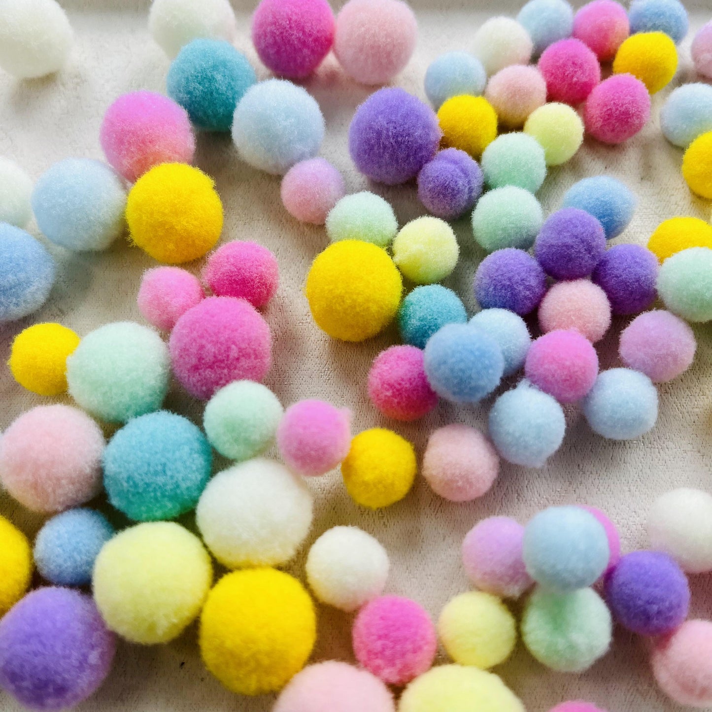 pompom no holes beads