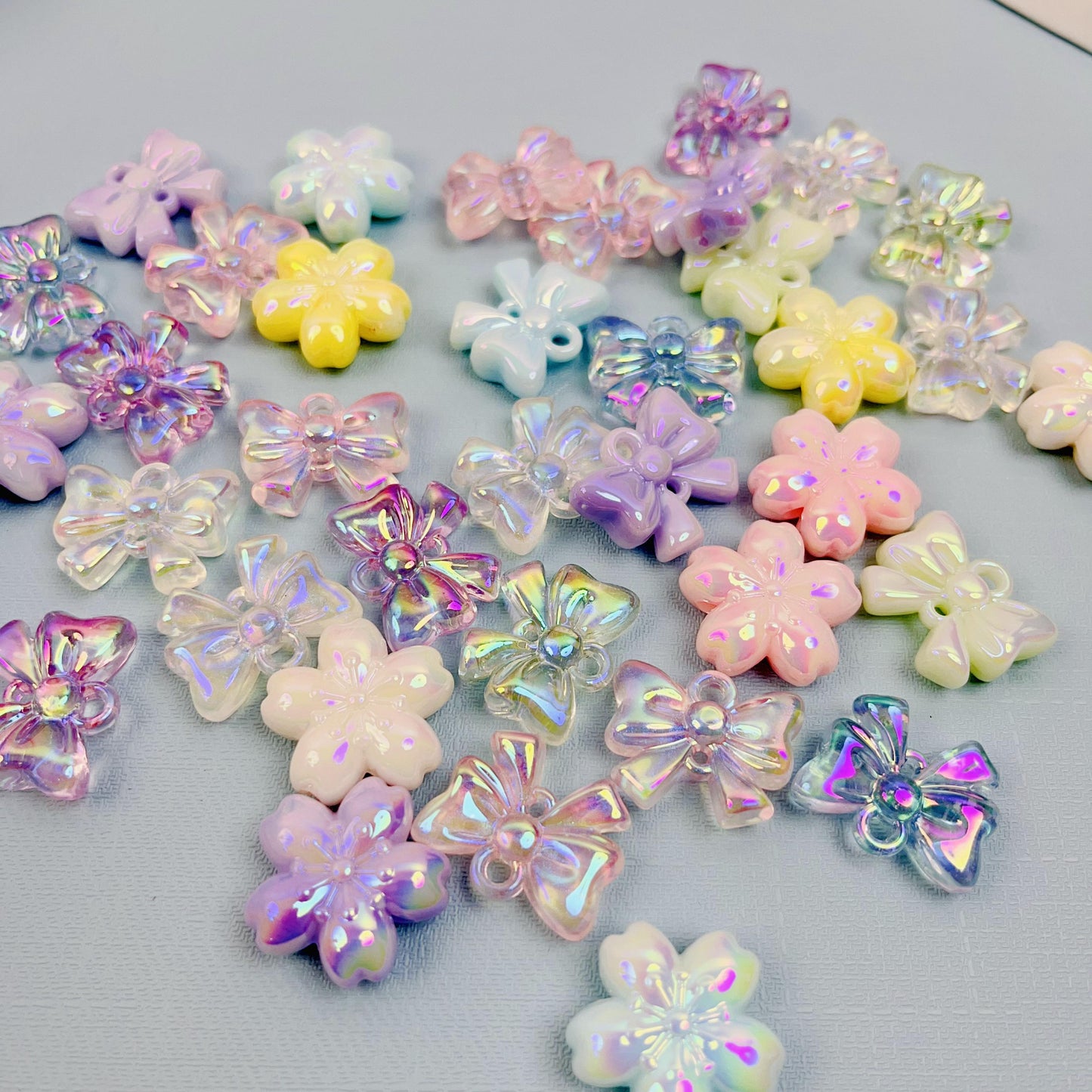 mix luminous flower and ribbon beads