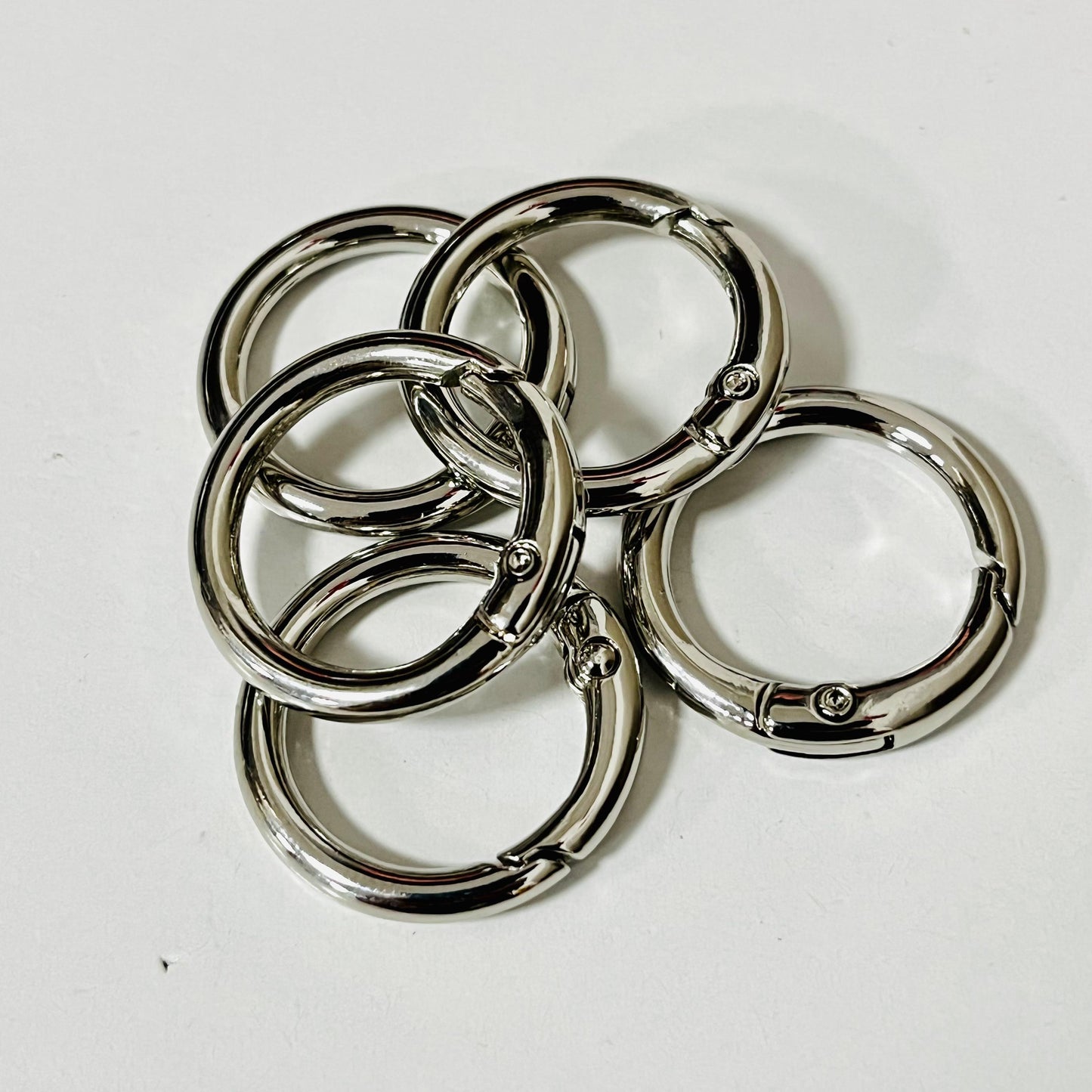 25mm metal hooks