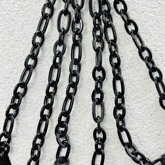 1 meter of hard black chain