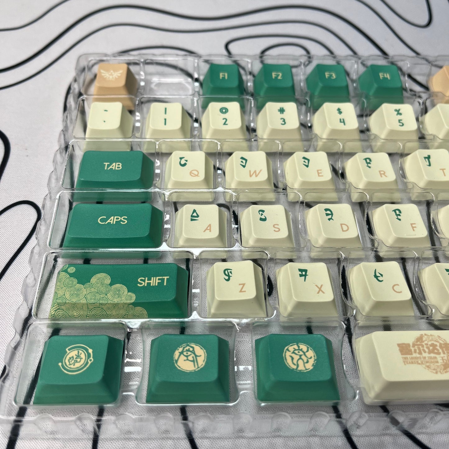The Legend of Zelda: Tears of the Kingdom keycaps Cherry PBT/147keys